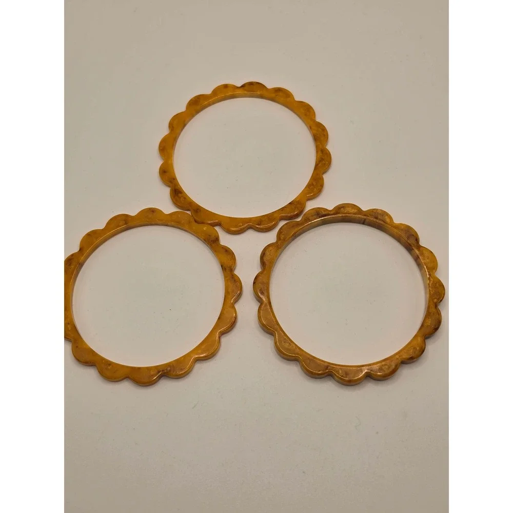 Vintage Butterscotch Marbled Scalloped Bangle Bracelet Set of 3 Retro Bakelite